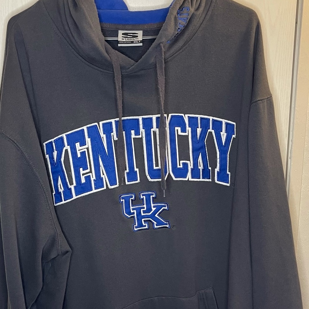 UK men’s 3XLT hoodie